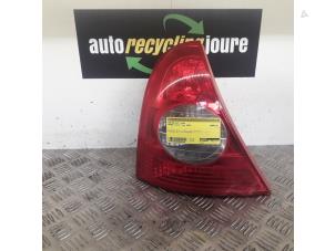 Used Taillight, left Renault Clio II (BB/CB) 1.4 16V Price € 20,00 Margin scheme offered by Autorecycling Joure B.V.