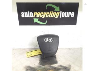 Gebrauchte Airbag links (Lenkrad) Hyundai i20 1.2i 16V Preis € 65,00 Margenregelung angeboten von Autorecycling Joure B.V.
