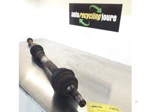 Used Front drive shaft, right Citroen C4 Berline (LC) 1.6 16V Price € 35,00 Margin scheme offered by Autorecycling Joure B.V.