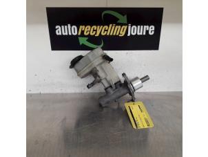 Used Master cylinder Opel Vectra C 2.2 DTI 16V Price € 35,00 Margin scheme offered by Autorecycling Joure B.V.