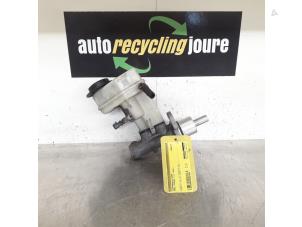 Used Master cylinder Opel Signum (F48) 2.2 DTI 16V Price € 35,00 Margin scheme offered by Autorecycling Joure B.V.