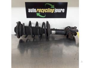 Used Front shock absorber rod, left Opel Signum (F48) 2.2 DTI 16V Price on request offered by Autorecycling Joure B.V.