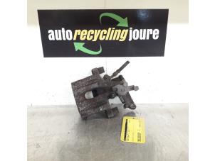 Used Rear brake calliper, right Opel Signum (F48) 2.2 DTI 16V Price € 45,00 Margin scheme offered by Autorecycling Joure B.V.