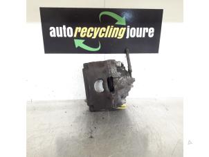 Used Front brake calliper, right Opel Signum (F48) 2.2 DTI 16V Price € 50,00 Margin scheme offered by Autorecycling Joure B.V.