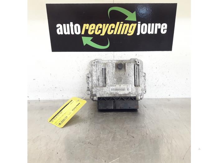 Used Engine management computer Opel Zafira (M75) 1.9 CDTI Price € 100,00 Margin scheme offered by Autorecycling Joure B.V.