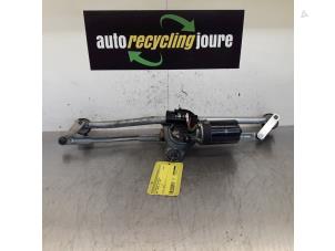 Used Wiper motor + mechanism BMW 3 serie Touring (E46/3) 330d 24V Price € 30,00 Margin scheme offered by Autorecycling Joure B.V.