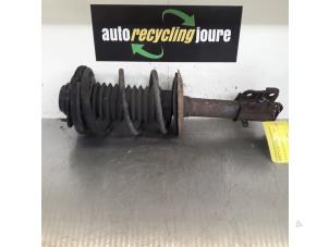 Used Front shock absorber rod, right Chrysler PT Cruiser 2.0 16V Price € 40,00 Margin scheme offered by Autorecycling Joure B.V.