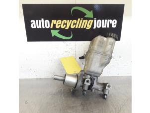 Used Master cylinder Peugeot 407 (6D) 1.6 HDi 16V Price € 30,00 Margin scheme offered by Autorecycling Joure B.V.