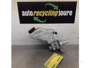 Used Master cylinder Opel Corsa D 1.2 16V Price € 35,00 Margin scheme offered by Autorecycling Joure B.V.