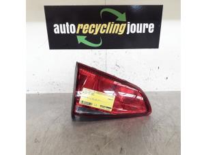 Used Taillight, left Volkswagen Golf VII (AUA) 1.2 TSI BlueMotion 16V Price € 30,00 Margin scheme offered by Autorecycling Joure B.V.