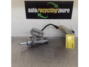 Używane Glówny cylinder hamulcowy Peugeot 307 SW (3H) 1.6 HDiF 110 16V Cena € 35,00 Procedura marży oferowane przez Autorecycling Joure B.V.