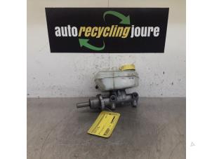 Used Master cylinder Volkswagen Polo IV (9N1/2/3) 1.4 TDI 70 Price € 30,00 Margin scheme offered by Autorecycling Joure B.V.