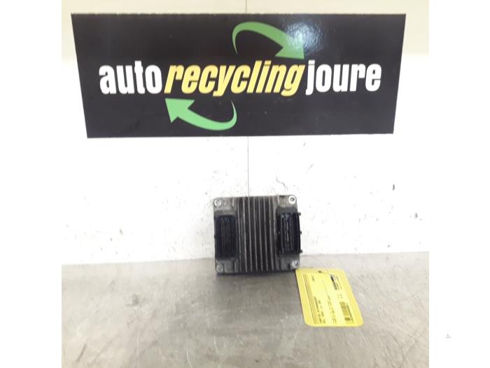 Used Engine management computer Opel Corsa C (F08/68) 1.7 DI 16V Price € 29,99 Margin scheme offered by Autorecycling Joure B.V.