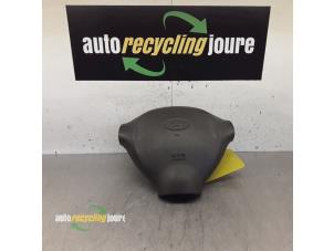 Usagé Airbag gauche (volant) Hyundai Santa Fe I 2.0 CRDi 16V 4x2 Prix € 30,00 Règlement à la marge proposé par Autorecycling Joure B.V.