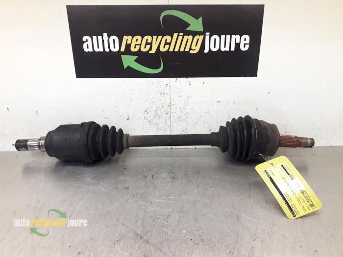 Gebrauchte Antriebswelle links vorne Fiat Stilo (192A/B) 1.9 JTD 115 Preis € 24,99 Margenregelung angeboten von Autorecycling Joure B.V.