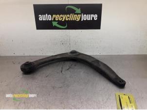 Used Front wishbone, right Peugeot 307 SW (3H) 1.6 HDi 16V Price € 25,00 Margin scheme offered by Autorecycling Joure B.V.