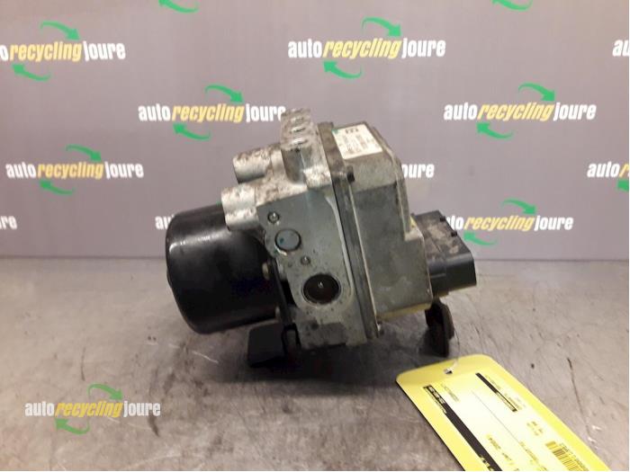 Używane Pompa ABS Chevrolet Kalos (SF48) 1.2 Cena € 29,99 Procedura marży oferowane przez Autorecycling Joure B.V.