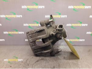 Used Rear brake calliper, left Ford Focus C-Max 2.0 TDCi 16V Price € 35,00 Margin scheme offered by Autorecycling Joure B.V.