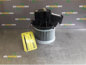 Usados Motor de ventilador de calefactor Ford Ka II 1.2 Precio € 40,00 Norma de margen ofrecido por Autorecycling Joure B.V.