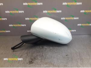 Used Wing mirror, left Opel Corsa D 1.3 CDTi 16V ecoFLEX Price € 30,00 Margin scheme offered by Autorecycling Joure B.V.