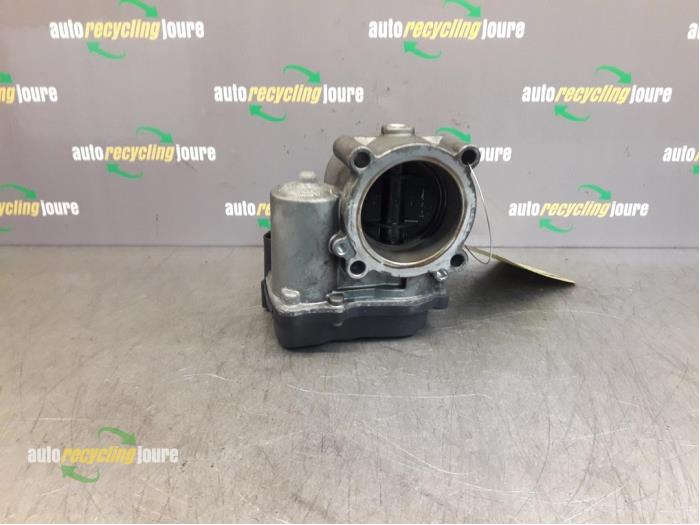 Cuerpo de válvula de mariposa de un Audi A3 Sportback (8PA) 1.4 TFSI 16V 2011