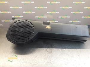 Used Subwoofer Mercedes R (W251) 3.5 350 V6 24V 4-Matic Price € 85,00 Margin scheme offered by Autorecycling Joure B.V.
