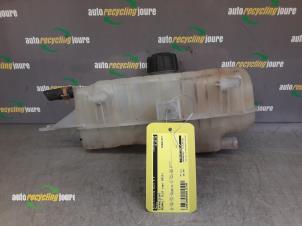 Used Expansion vessel Renault Clio III (BR/CR) 1.5 dCi FAP Price € 20,00 Margin scheme offered by Autorecycling Joure B.V.