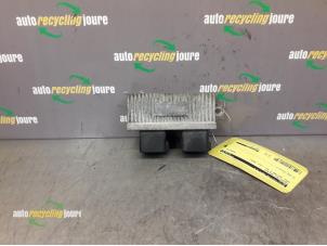 Used Glow plug relay Opel Vectra II Estate 3.0 V6 CDTI 24V Price € 30,00 Margin scheme offered by Autorecycling Joure B.V.