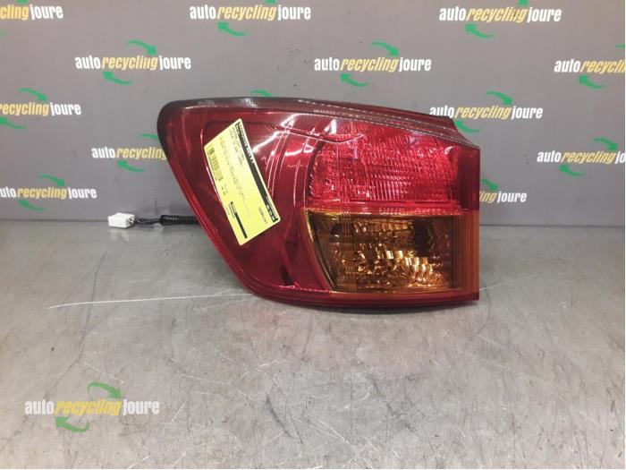 Taillight, left from a Lexus IS (E2) 220d 16V 2008