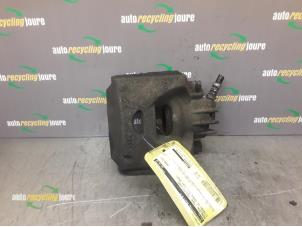 Used Front brake calliper, right Citroen C4 Grand Picasso (UA) 1.8 16V Price € 30,00 Margin scheme offered by Autorecycling Joure B.V.