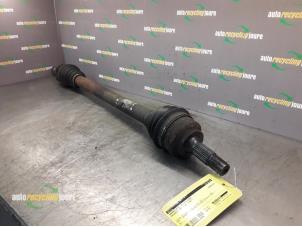 Used Front drive shaft, right Peugeot 207/207+ (WA/WC/WM) 1.6 16V VTi Price € 50,00 Margin scheme offered by Autorecycling Joure B.V.