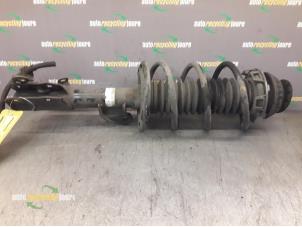 Used Front shock absorber rod, right Honda Jazz (GD/GE2/GE3) 1.3 i-Dsi Price € 40,00 Margin scheme offered by Autorecycling Joure B.V.