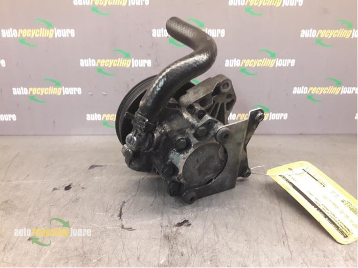 Used Power steering pump Landrover Freelander Hard Top 2.0 td4 16V Price € 34,99 Margin scheme offered by Autorecycling Joure B.V.