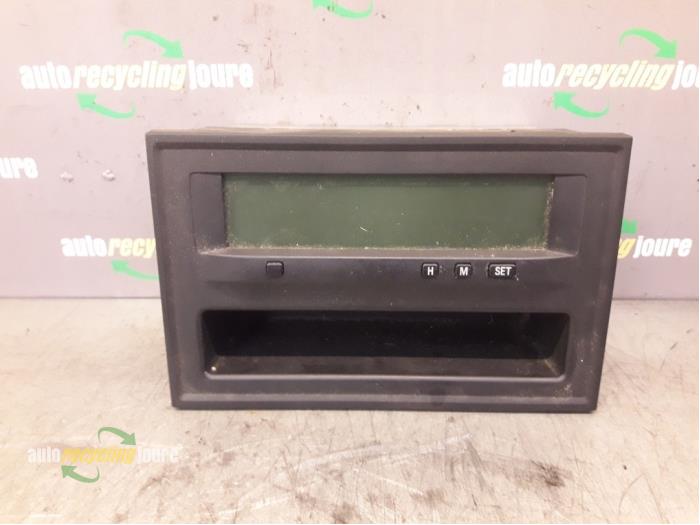 Begagnade Innerdisplay Mitsubishi Grandis (NA) 2.4 16V MIVEC Pris € 30,00 Marginaltabell erbjuds av Autorecycling Joure B.V.