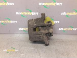 Used Rear brake calliper, left Mitsubishi Grandis (NA) 2.4 16V MIVEC Price € 35,00 Margin scheme offered by Autorecycling Joure B.V.