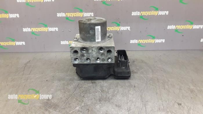 Usagé Bloc ABS Lancia Delta (844) 1.4 T-Jet 16V 120 Prix € 49,99 Règlement à la marge proposé par Autorecycling Joure B.V.