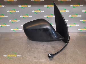 Used Wing mirror, right Nissan Navara (D40) 2.5 dCi 16V 4x4 Price € 60,00 Margin scheme offered by Autorecycling Joure B.V.