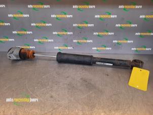 Used Rear shock absorber, right Volkswagen Polo IV (9N1/2/3) 1.4 TDI 80 Price € 15,00 Margin scheme offered by Autorecycling Joure B.V.
