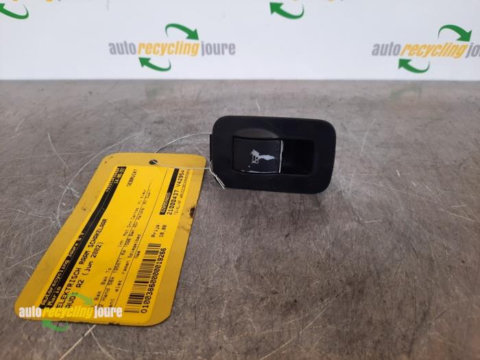 Usados Interruptor de ventanilla eléctrica Audi A2 (8Z0) 1.6 FSI 16V Precio € 15,00 Norma de margen ofrecido por Autorecycling Joure B.V.