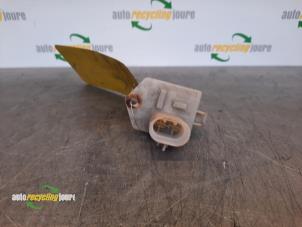 Used Cooling fan resistor Opel Corsa D 1.4 16V Twinport Price € 20,00 Margin scheme offered by Autorecycling Joure B.V.