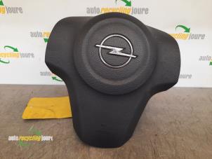 Używane Poduszka powietrzna lewa (kierownica) Opel Corsa D 1.4 16V Twinport Cena € 20,00 Procedura marży oferowane przez Autorecycling Joure B.V.