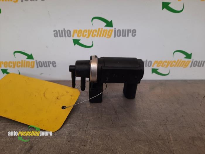 Begagnade Vakuumventil Audi A4 Avant (B6) 2.5 TDI 24V Pris € 15,00 Marginaltabell erbjuds av Autorecycling Joure B.V.