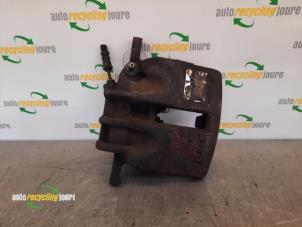 Used Front brake calliper, left Peugeot Expert (G9) 2.0 HDi 120 Price € 40,00 Margin scheme offered by Autorecycling Joure B.V.