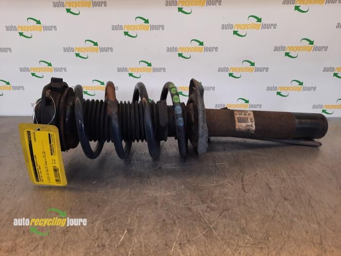 Front shock absorber rod, right from a Audi A3 (8P1) 2.0 TDI 16V 2003