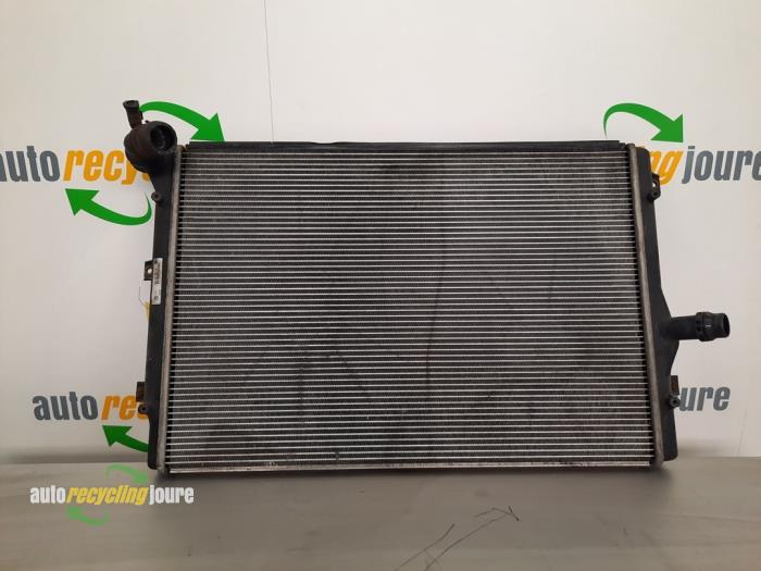 Used Radiator Audi A3 (8P1) 2.0 TDI 16V Price € 29,99 Margin scheme offered by Autorecycling Joure B.V.