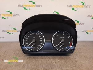 Used Odometer KM BMW 3 serie Touring (E91) 318d 16V Price € 75,00 Margin scheme offered by Autorecycling Joure B.V.