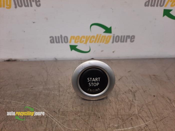 Start/stop switch from a BMW 3 serie Touring (E91) 318d 16V 2008
