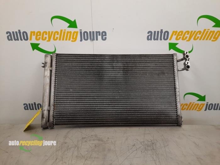 Air conditioning radiator from a BMW 3 serie Touring (E91) 318d 16V 2008