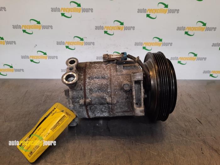Usagé Pompe clim Alfa Romeo 159 Sportwagon (939BX) 1.9 JTS 16V Prix € 125,00 Règlement à la marge proposé par Autorecycling Joure B.V.