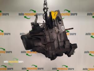 Gebrauchte Getriebe Renault Twingo II (CN) 1.5 dCi 90 FAP Preis € 200,00 Margenregelung angeboten von Autorecycling Joure B.V.